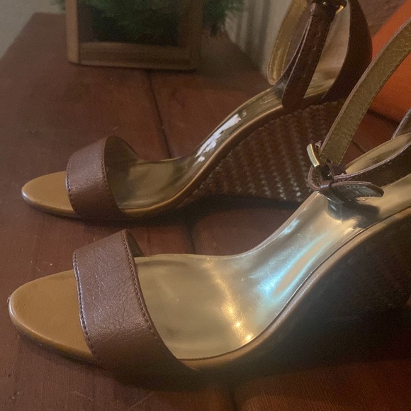 Beautiful Coach wedge heels - Picture 7 of 7